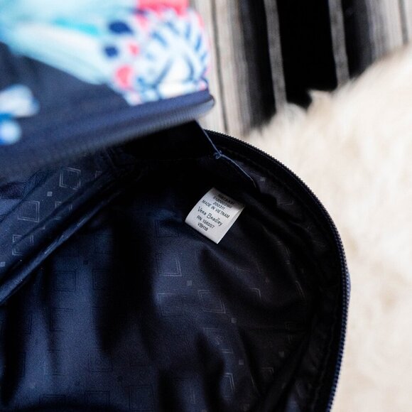 VERA BRADLEY LOTUS FLOWER SWIRL "BLUSH & BRUSH" COSMETIC CASE - Picture 11 of 12